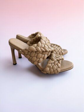 BOTTEGA VENETA Tan Intrecciato Woven Leather Sandals Heels Size 37 / US 7
